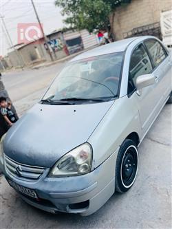 سوزوکی لیانا